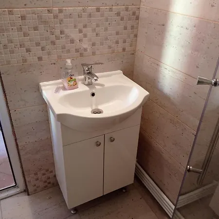 ホームステイ Casa Cristina Bianca エフォリエ・ノルド